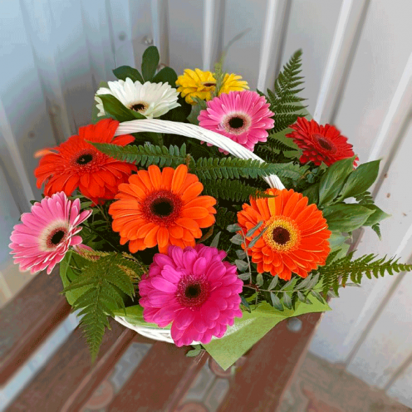 Корзина с герберами в Керчи