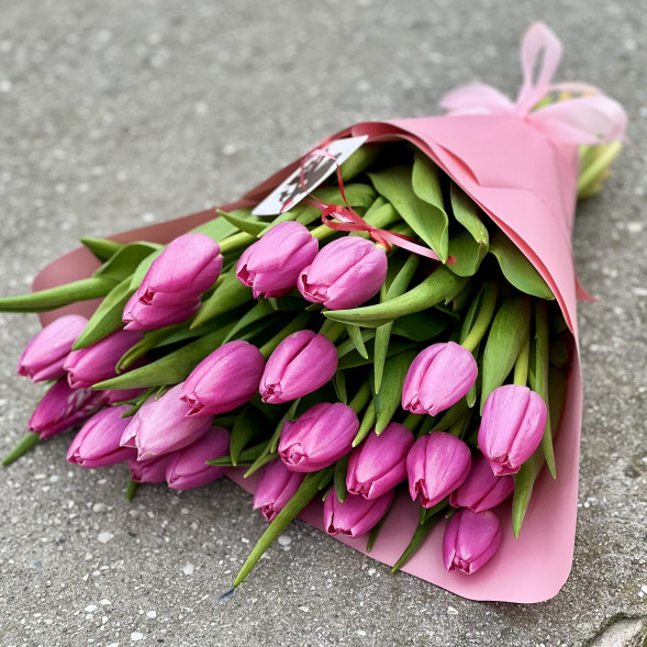 21 розовый тюльпан в Керчи
