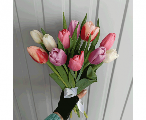 11 тюльпанов цвета микс, лента в Керчи