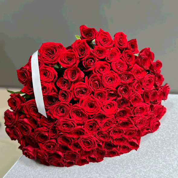 101 красная роза в Керчи