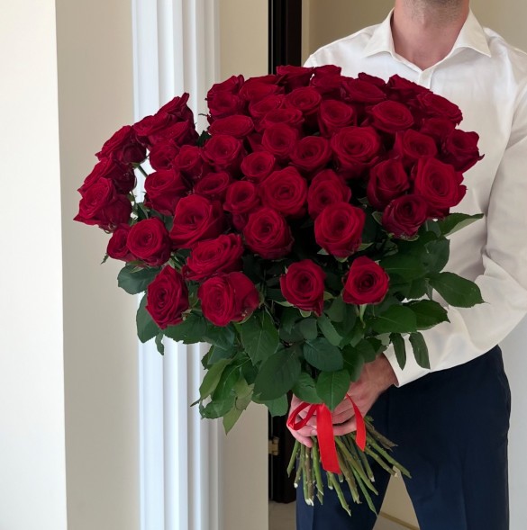 51 красная роза в Керчи