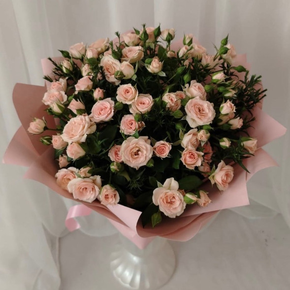 Букет из кустовых роз «Крем-брюле»  в Керчи